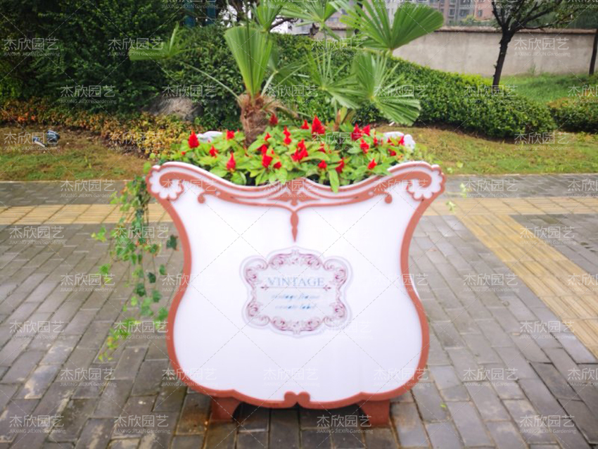 鋁合金花箱、PVC花箱孰好孰壞？