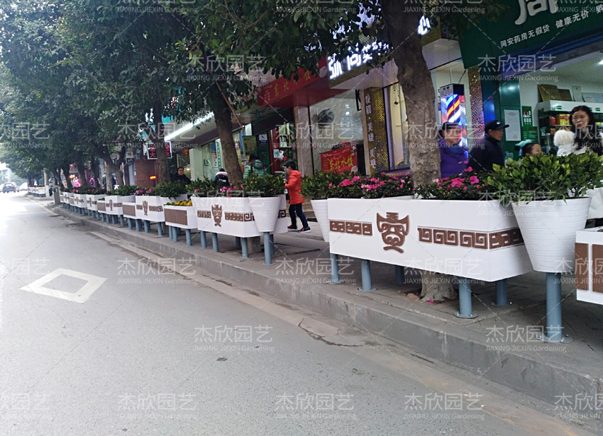 室外花箱道路護欄，大家一致的選擇！