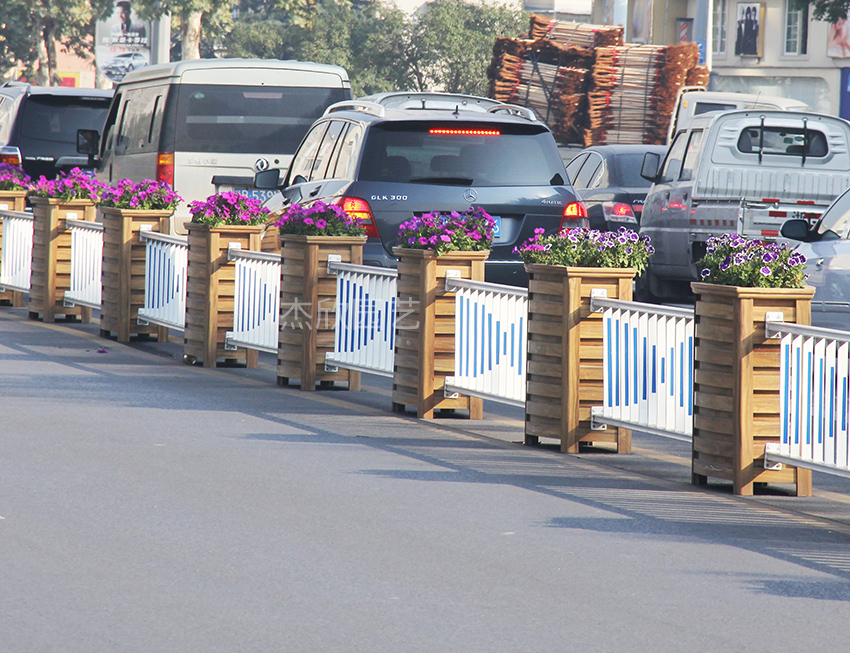 花箱護(hù)欄在城市道路中的使用情況如何？